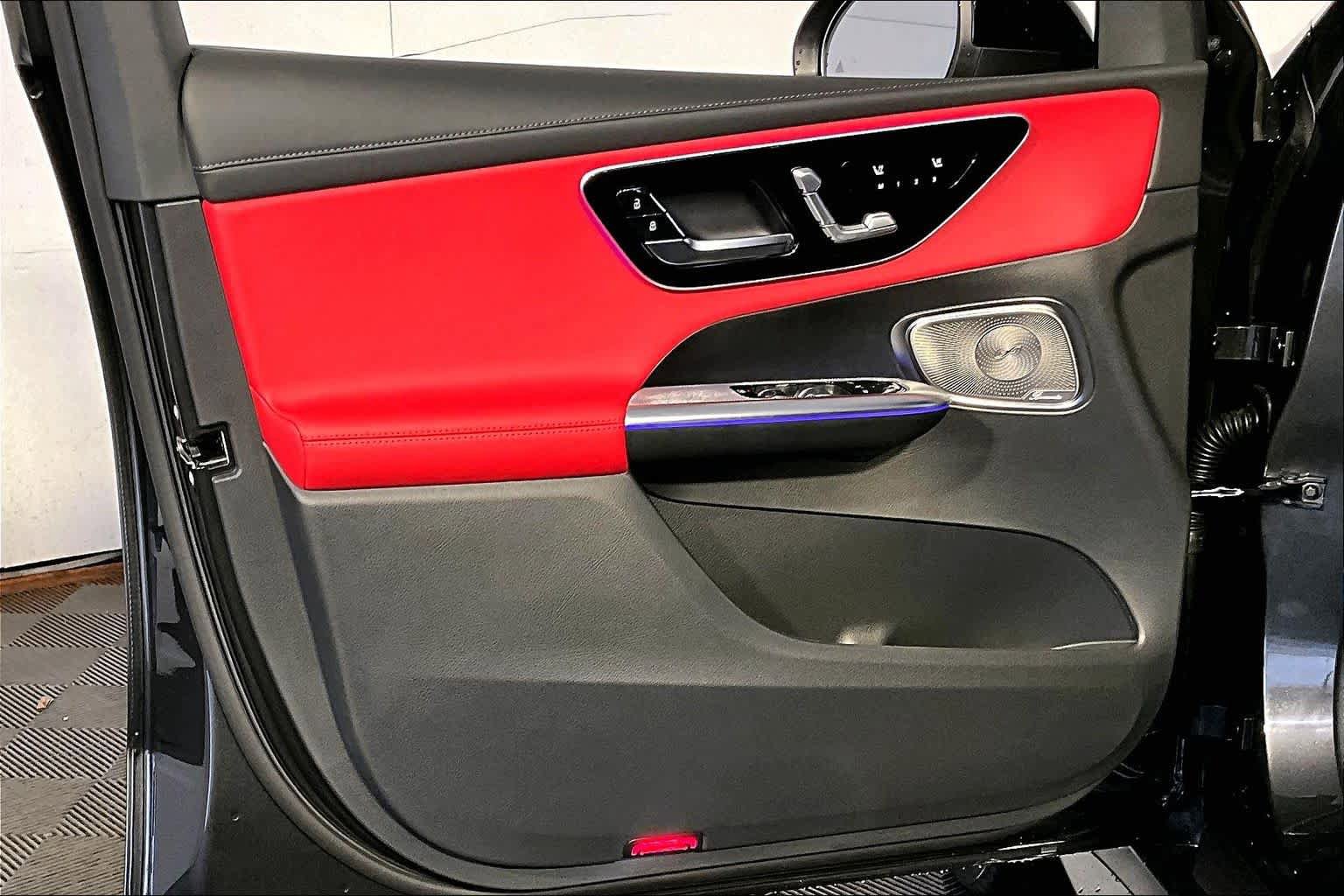 New 2026 Mercedes-Benz GLC 300 4MATIC image 11