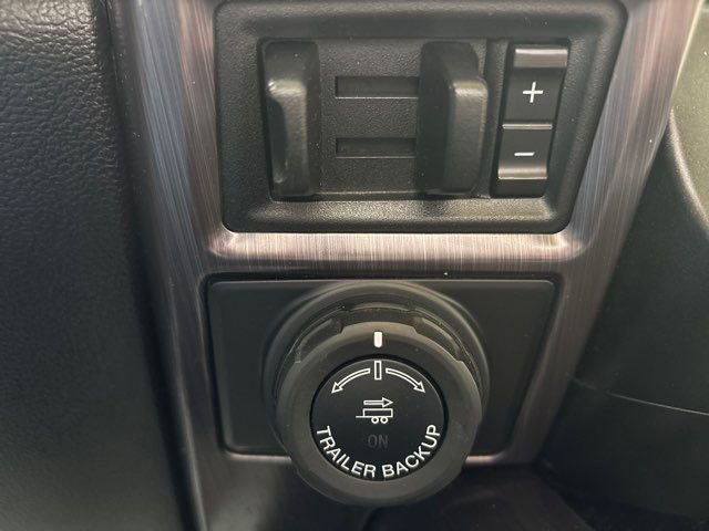 Used 2020 Ford F350 Limited AWD/4WD image 34