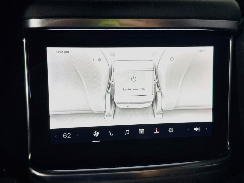 Used 2022 Tesla Model S AWD/4WD image 27