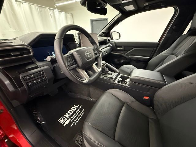 Certified 2025 Toyota 4Runner Limited AWD/4WD image 12