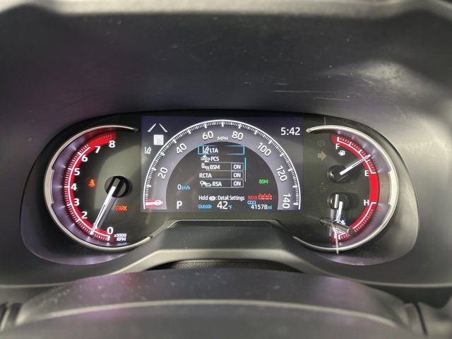 Used 2023 Toyota RAV4 XLE Premium image 17
