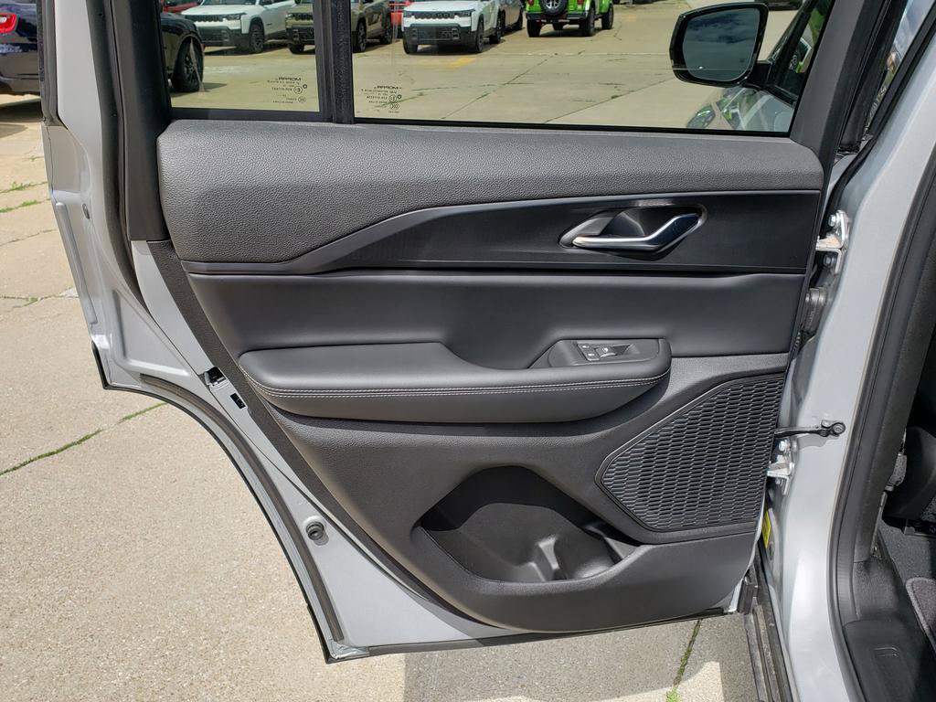 New 2025 Jeep Grand Cherokee 4WD image 15