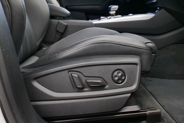 Used 2025 Audi Q5 2.0T Premium image 17