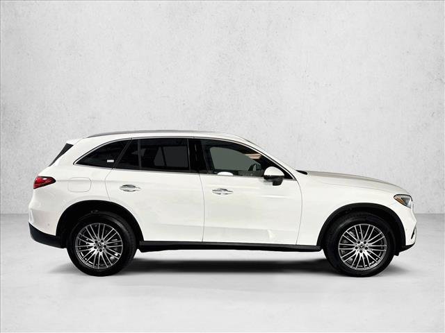 Used 2026 Mercedes-Benz GLC 300 4MATIC image 4