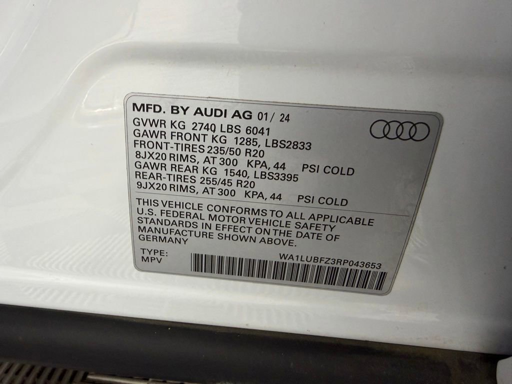 Used 2024 Audi Q4 e-tron Premium Plus w/ Premium Plus AWD/4WD image 36
