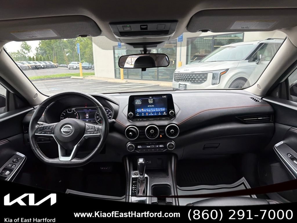 Used 2023 Nissan Sentra SR w/ SR Premium Package FWD image 23