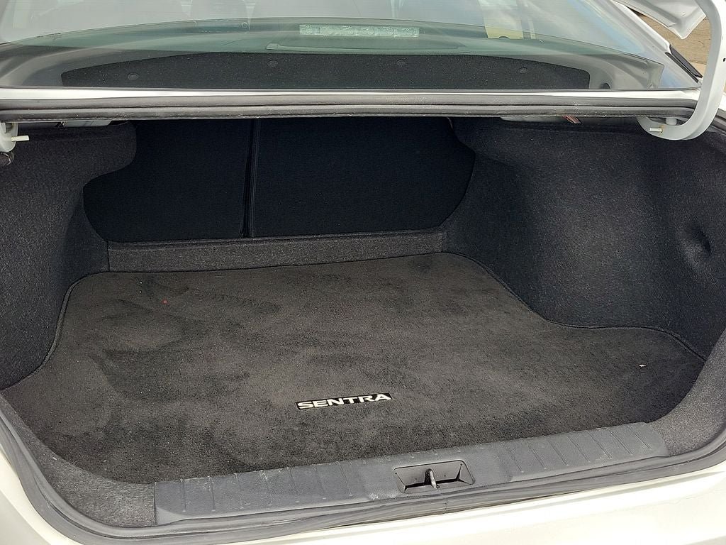 Used 2024 Nissan Sentra SV FWD image 8