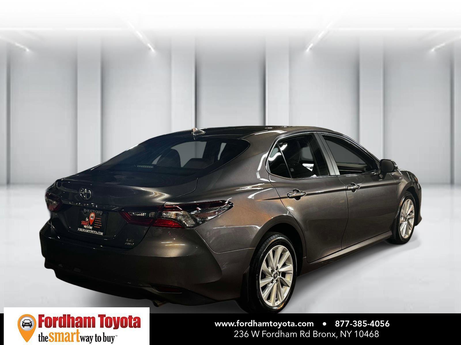 Used 2023 Toyota Camry LE AWD/4WD image 7