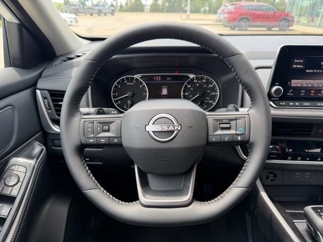 New 2026 Nissan Rogue SV FWD image 18