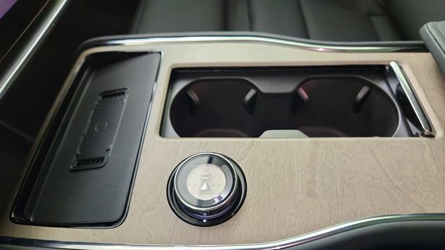 New 2026 Volvo EX90 Plus RWD image 17