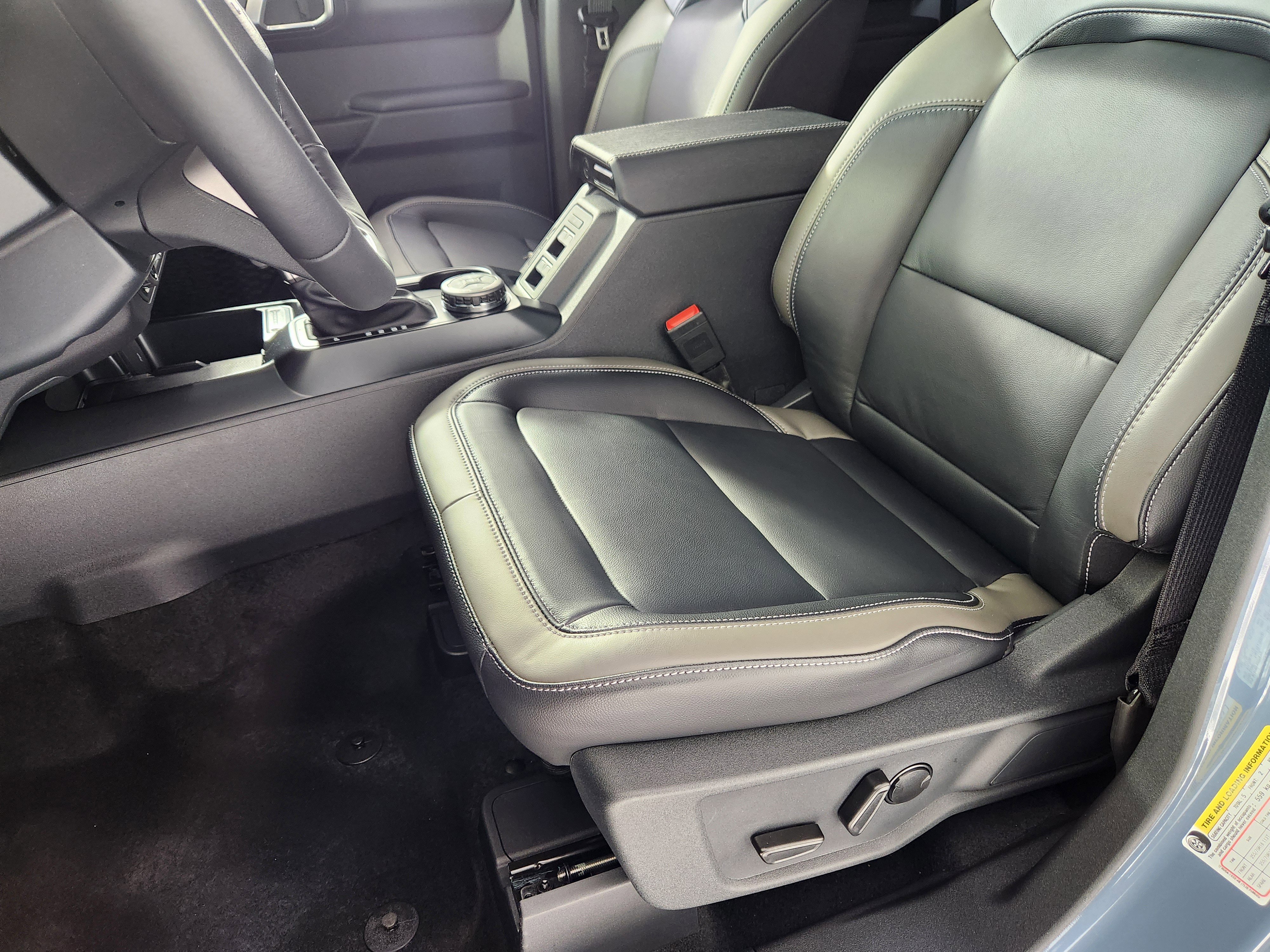 New 2025 Ford Bronco Outer Banks image 12