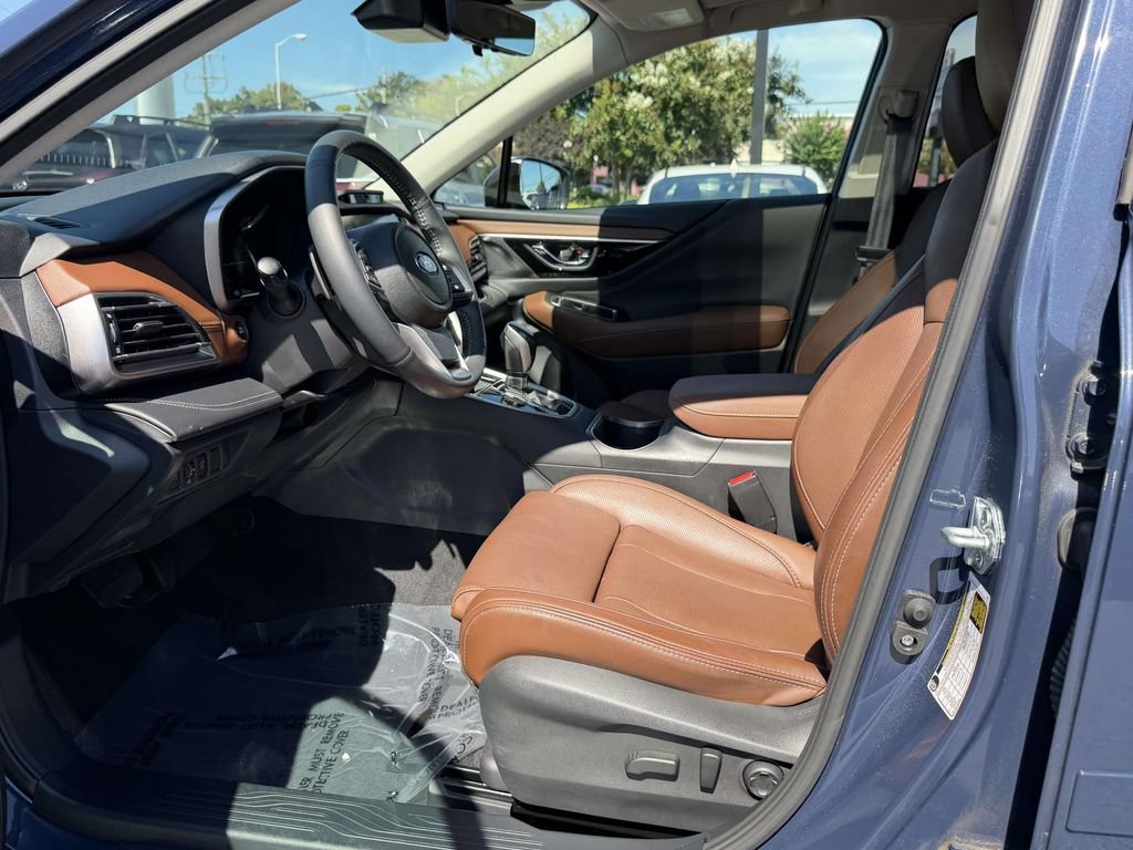 Certified 2025 Subaru Outback Touring XT AWD/4WD image 18