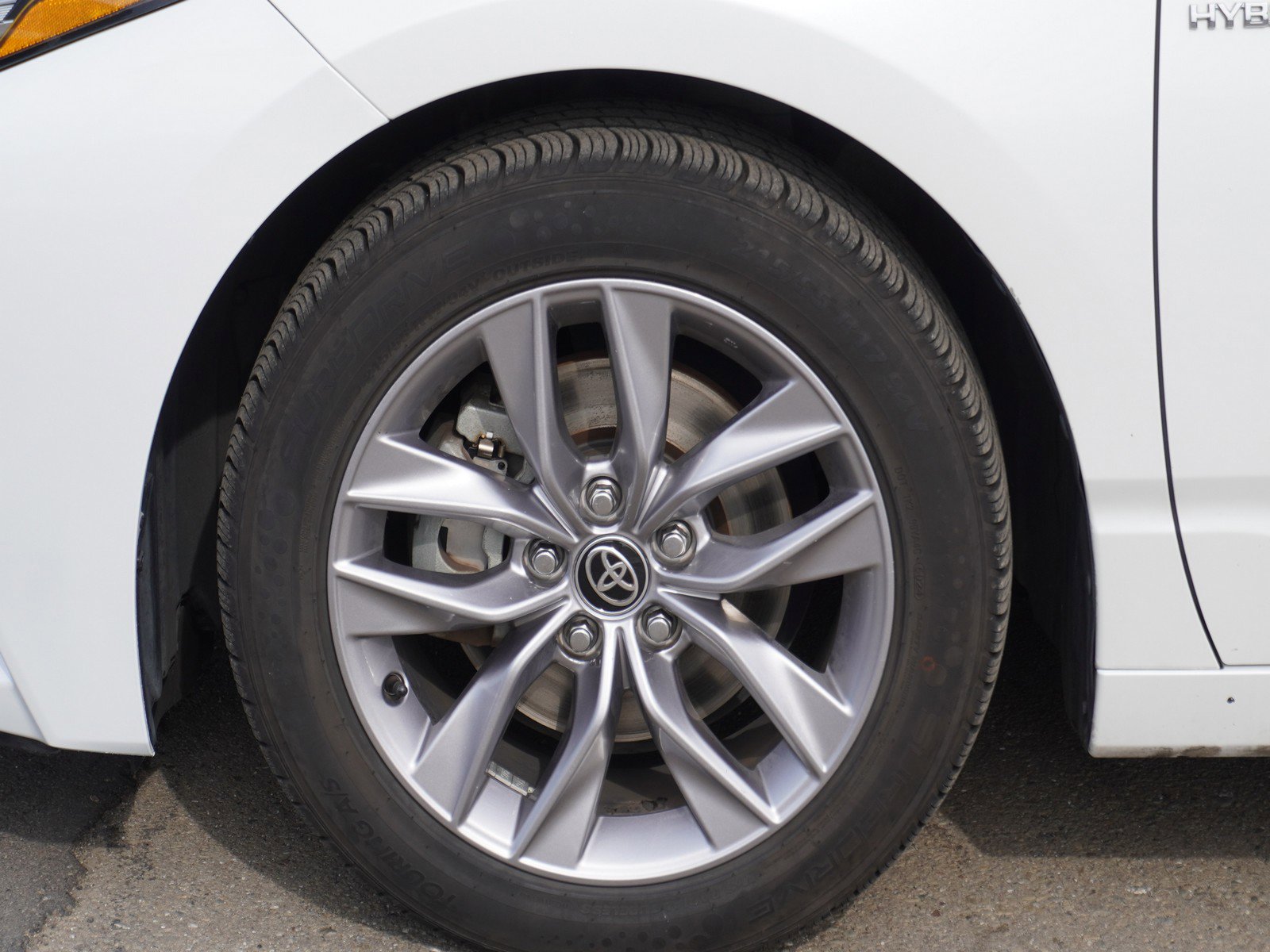 Used 2021 Toyota Avalon XLE w/ Moonroof Package image 7