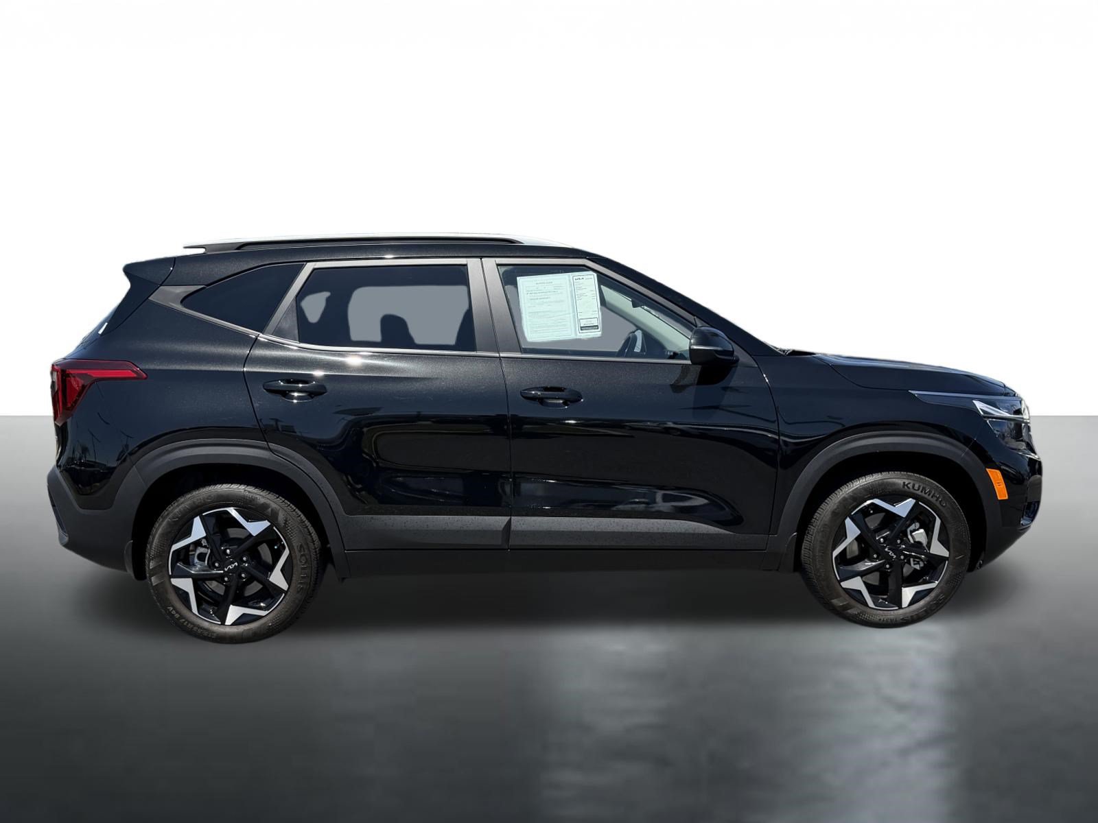 Certified 2025 Kia Seltos S AWD/4WD image 9