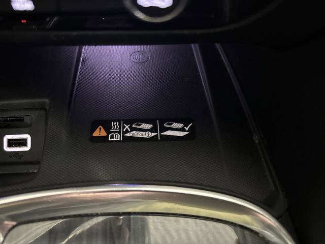 Used 2022 Buick Enclave Essence image 22