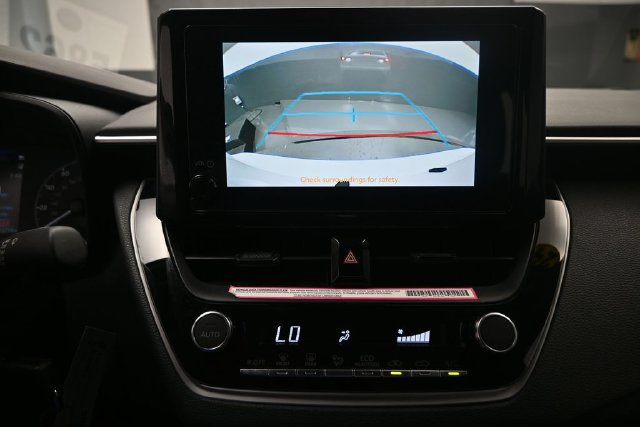 Used 2024 Toyota Corolla LE FWD image 12
