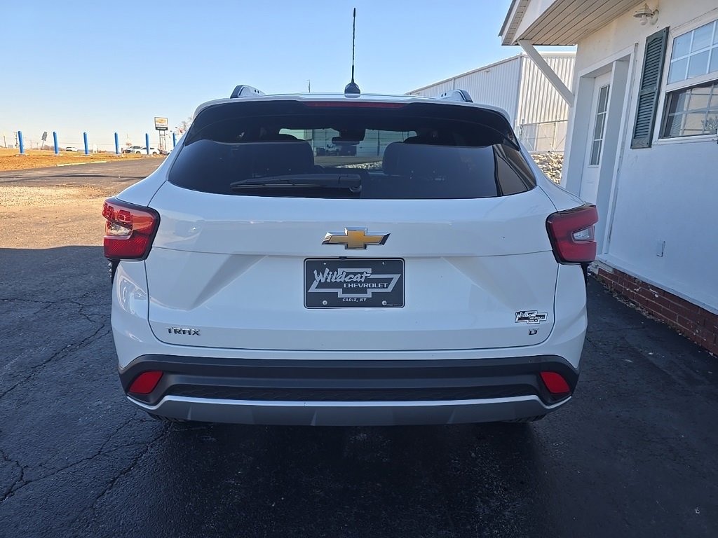 Used 2024 Chevrolet Trax LT image 7