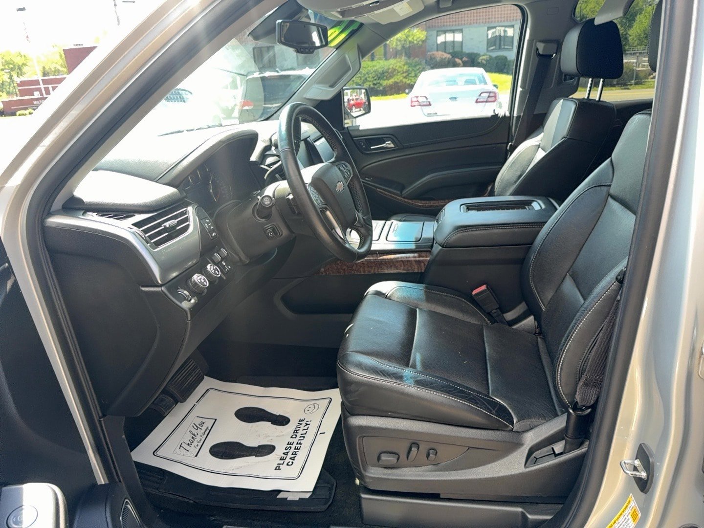 Used 2016 Chevrolet Suburban LTZ AWD/4WD image 19