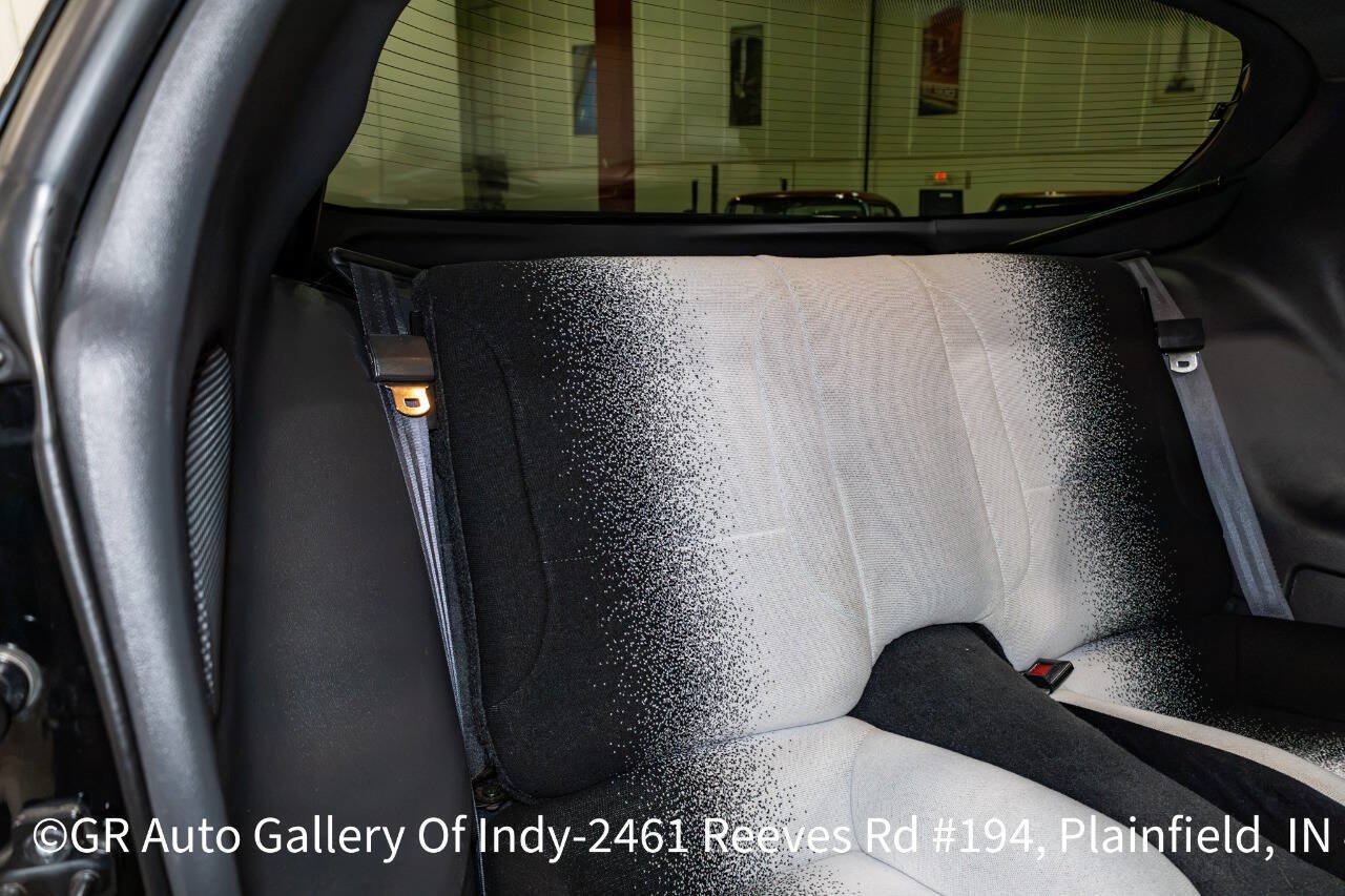 Used 1993 Chevrolet Camaro Z28 RWD image 36