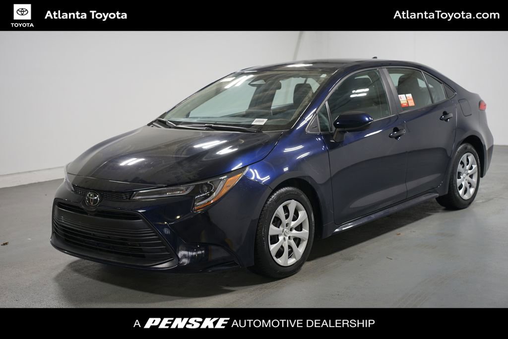 Certified 2023 Toyota Corolla LE image 1