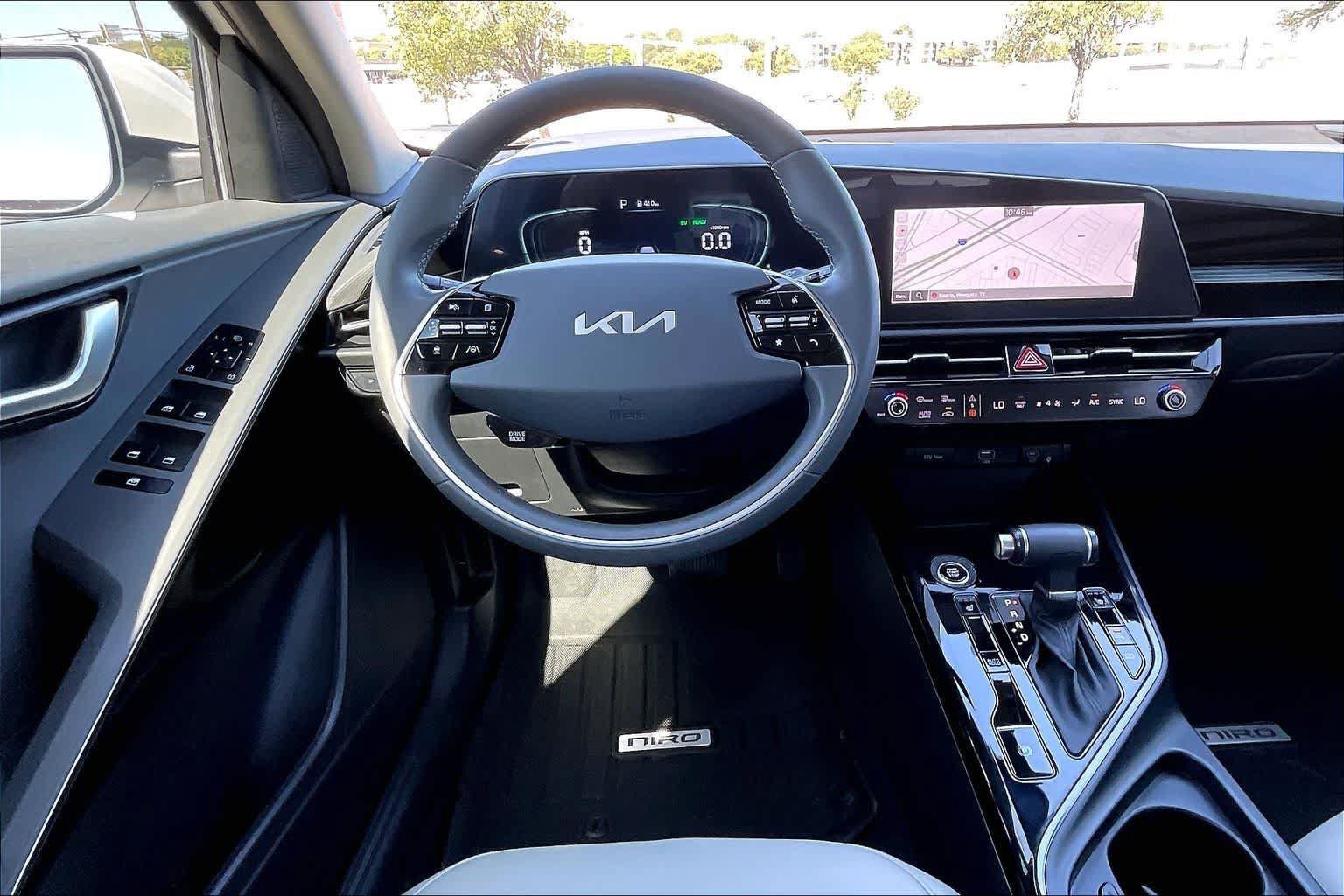 Certified 2024 Kia Niro EX FWD image 14