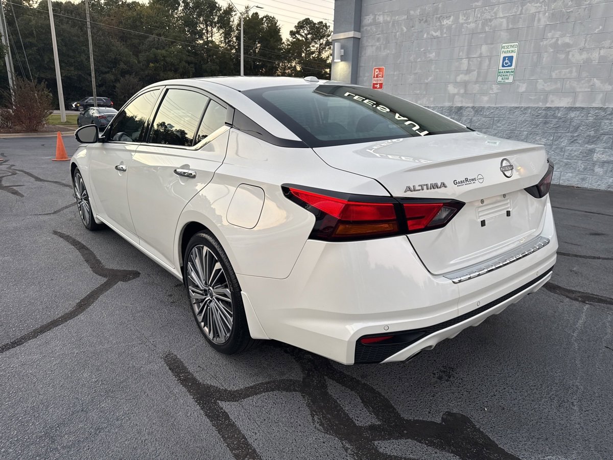 Used 2023 Nissan Altima 2.5 SL image 5