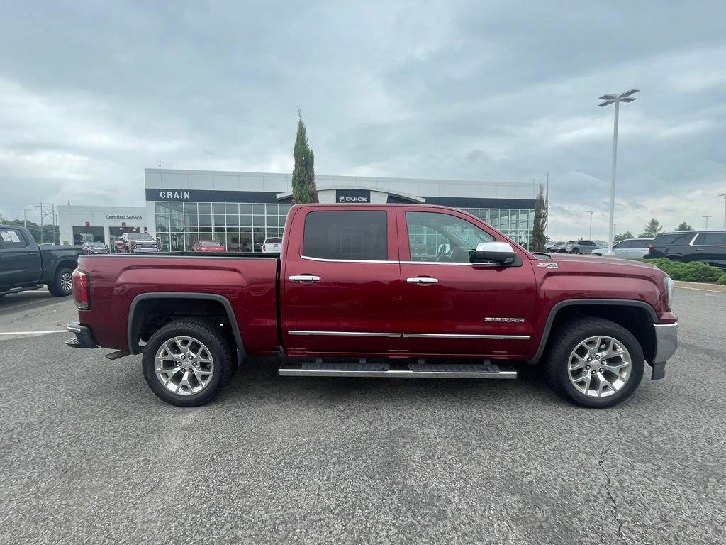 Used 2017 GMC Sierra 1500 SLT w/ SLT Premium Package AWD/4WD image 8