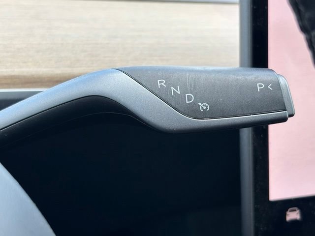 Used 2023 Tesla Model Y Performance AWD/4WD image 19