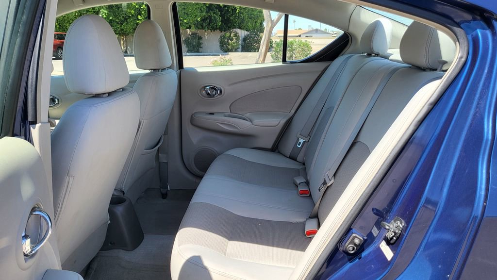 Used 2014 Nissan Versa SV w/ Convenience Package FWD image 22