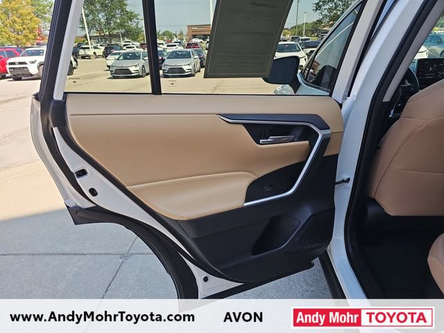 Used 2021 Toyota RAV4 XLE w/ Convenience Package AWD/4WD image 29
