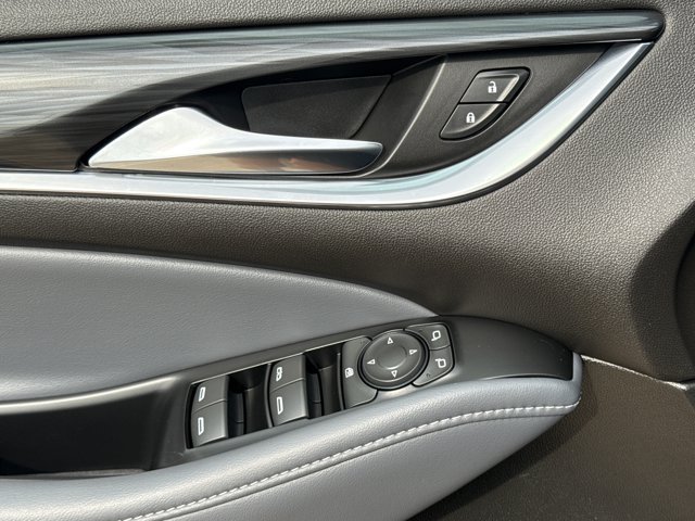 Used 2024 Buick Enclave Essence w/ Experience Buick Package FWD image 20