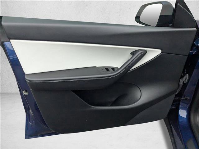 Used 2021 Tesla Model Y Performance image 12