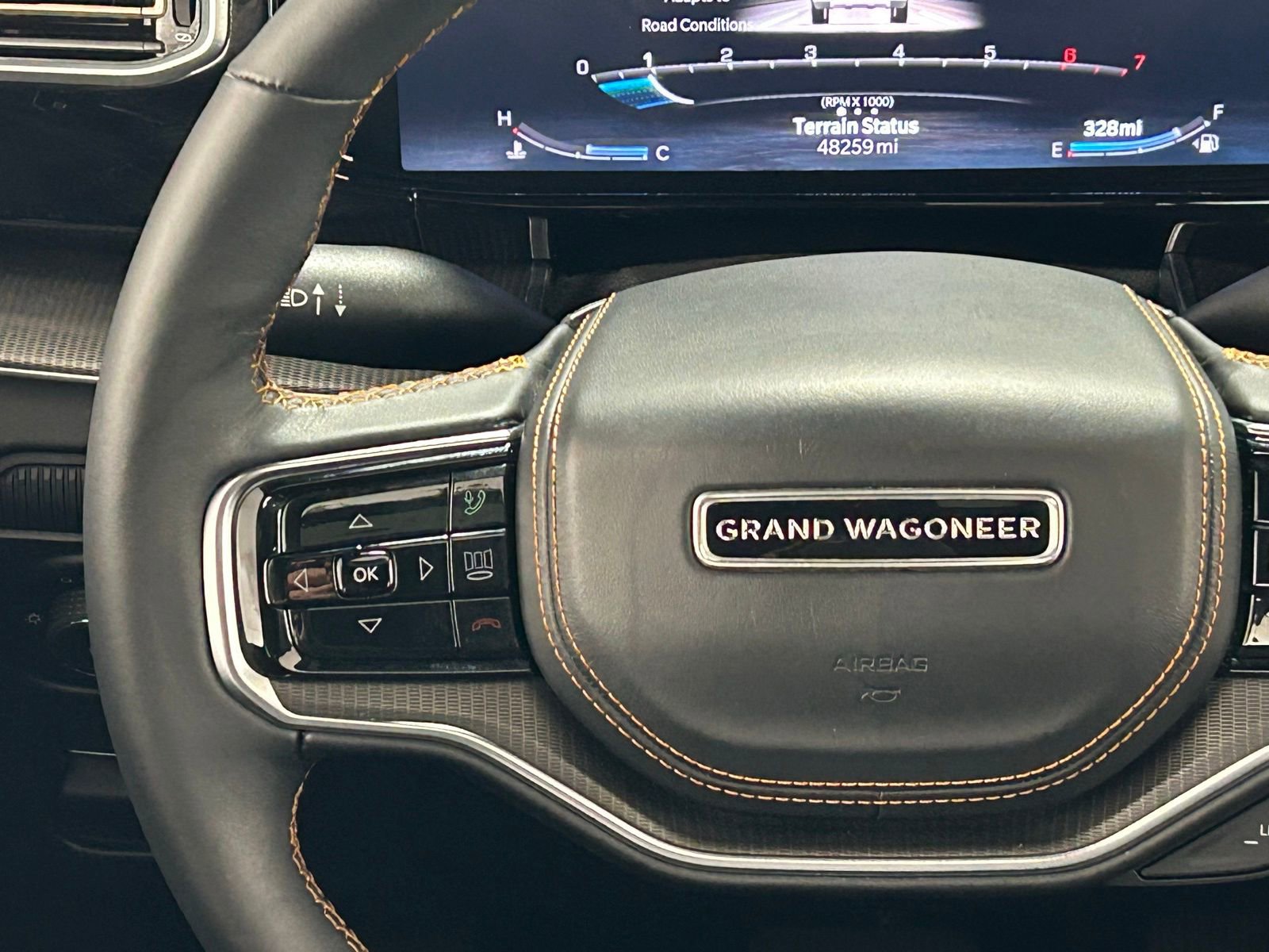 Used 2024 Jeep Grand Wagoneer L Series III w/ Rear Seat Video Group 1 image 11