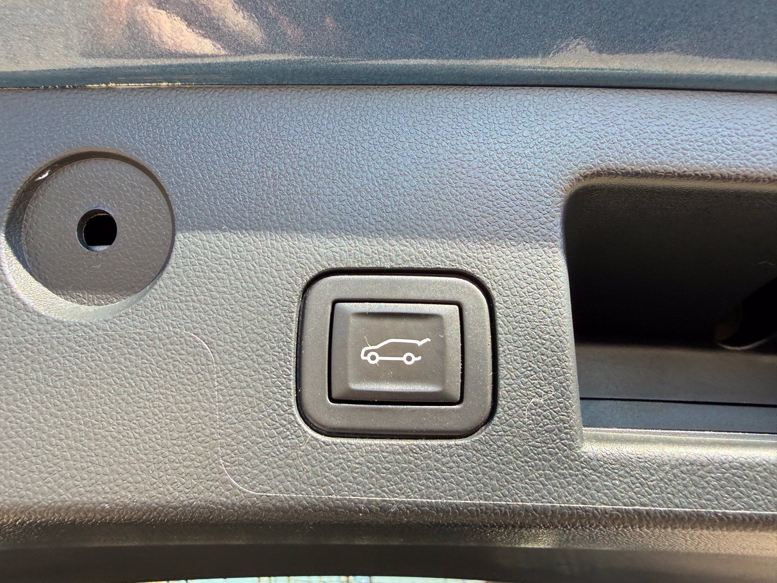 Certified 2025 Chevrolet Equinox RS AWD/4WD image 38