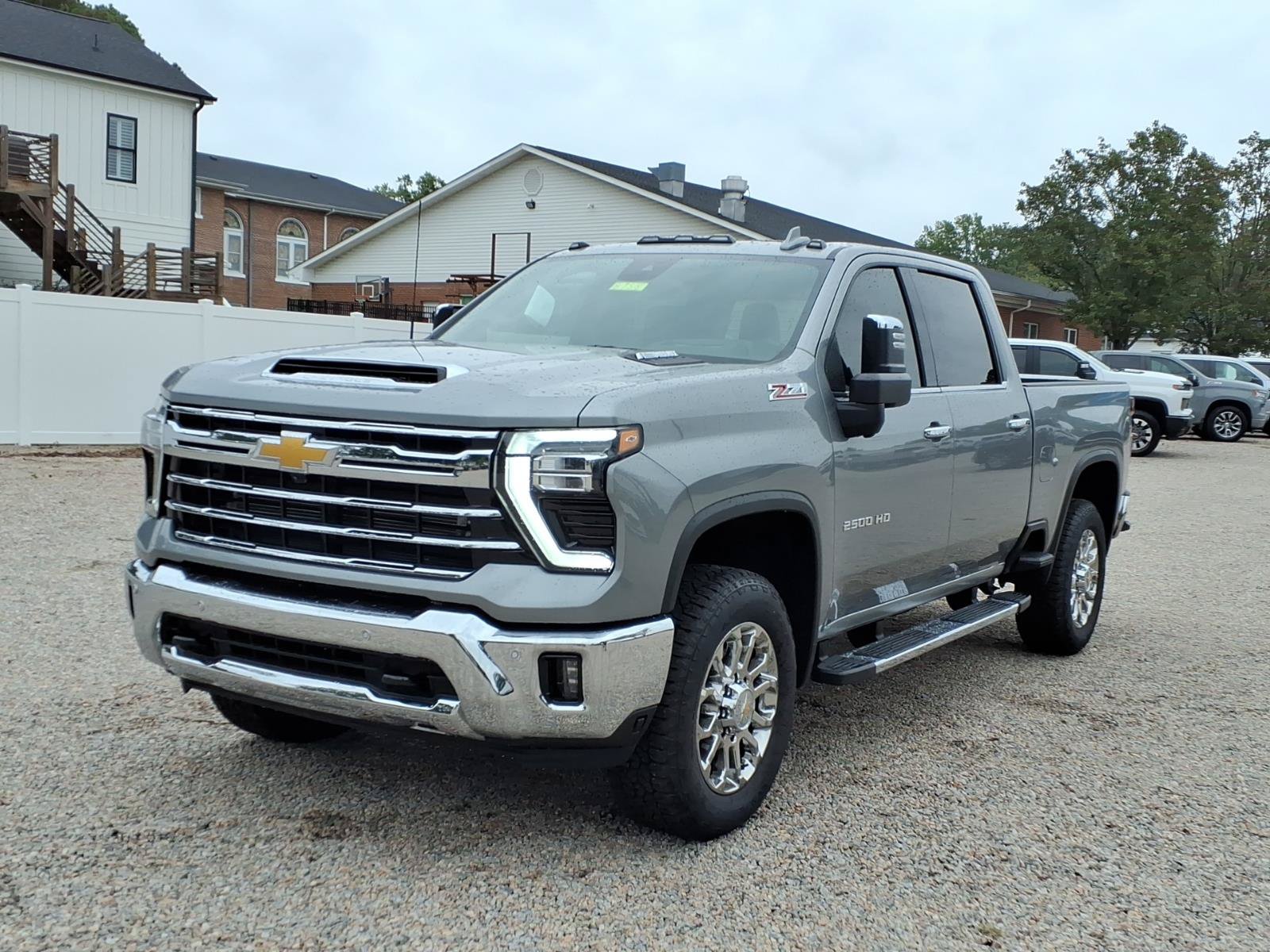 New 2026 Chevrolet Silverado 2500 LTZ w/ LTZ Premium Package AWD/4WD image 3