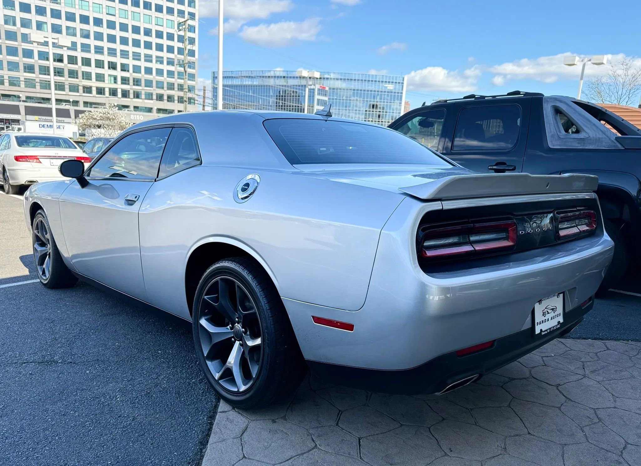 Used 2019 Dodge Challenger SXT w/ Plus Package image 5