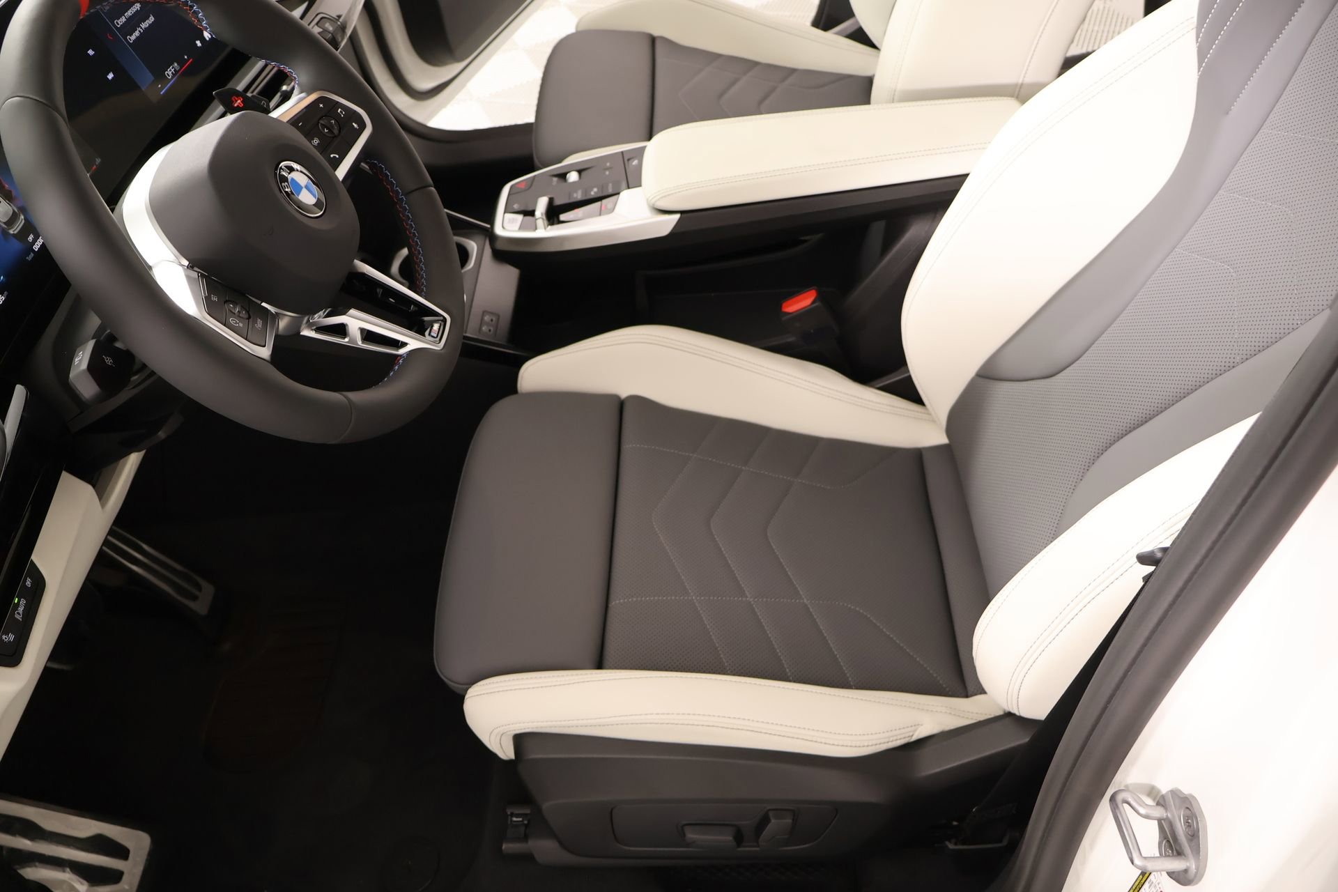New 2026 BMW X1 M35i w/ Technology Package AWD/4WD image 11