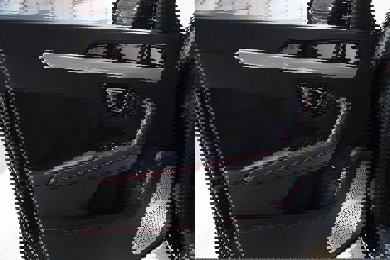 Used 2020 Lamborghini Urus image 20