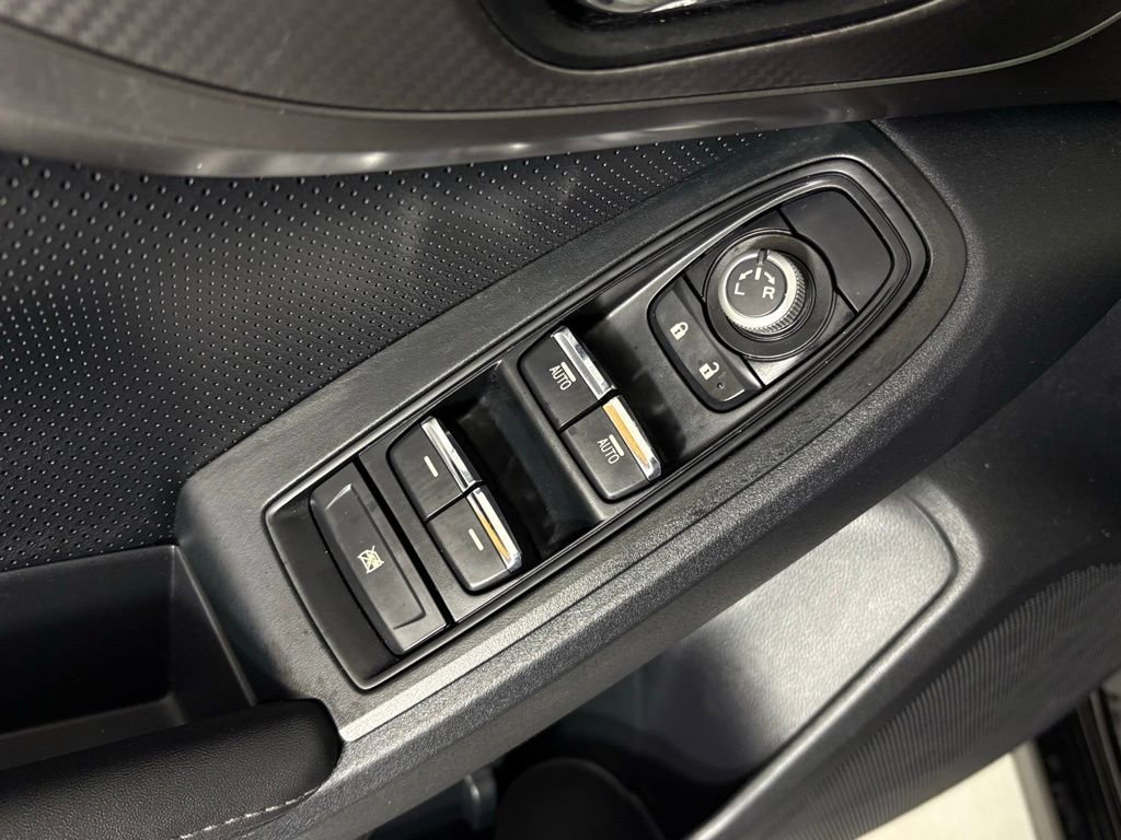 Used 2020 Subaru Impreza 2.0i Limited w/ Popular Package #2 image 15