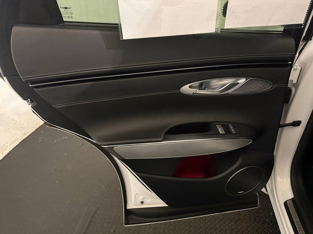 Certified 2022 Genesis GV70 2.5T w/ Sport Prestige Package image 25