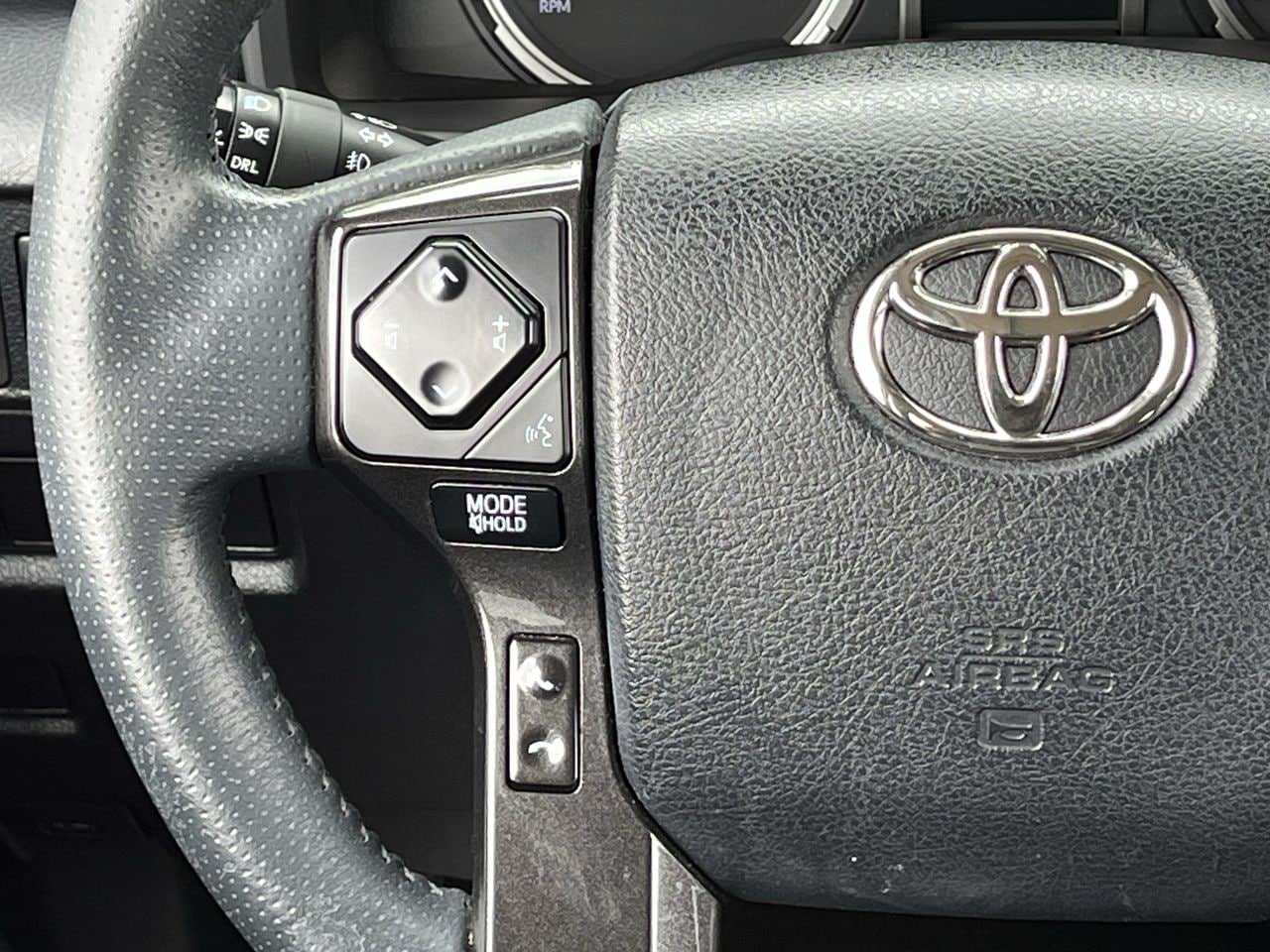 Used 2021 Toyota 4Runner Venture w/ Moonroof Package AWD/4WD image 12