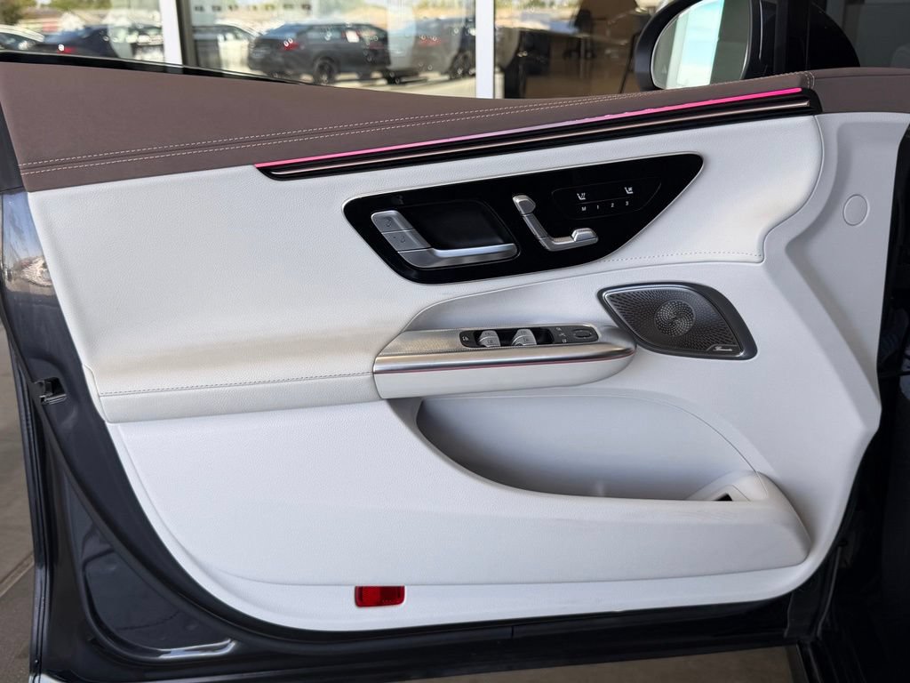 Used 2023 Mercedes-Benz EQE 500 4MATIC Sedan image 18