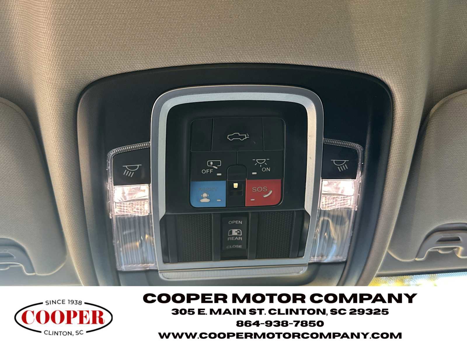 Used 2024 RAM 3500 Laramie image 22