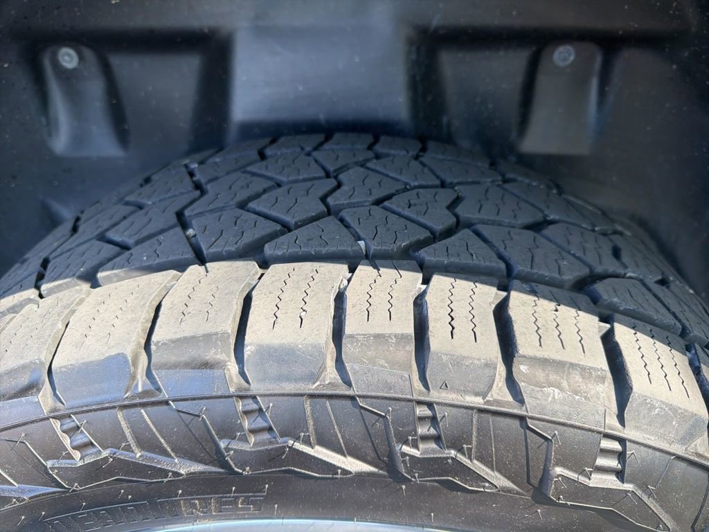 Used 2022 RAM 1500 Limited w/ Body Color Bumper Group AWD/4WD image 24