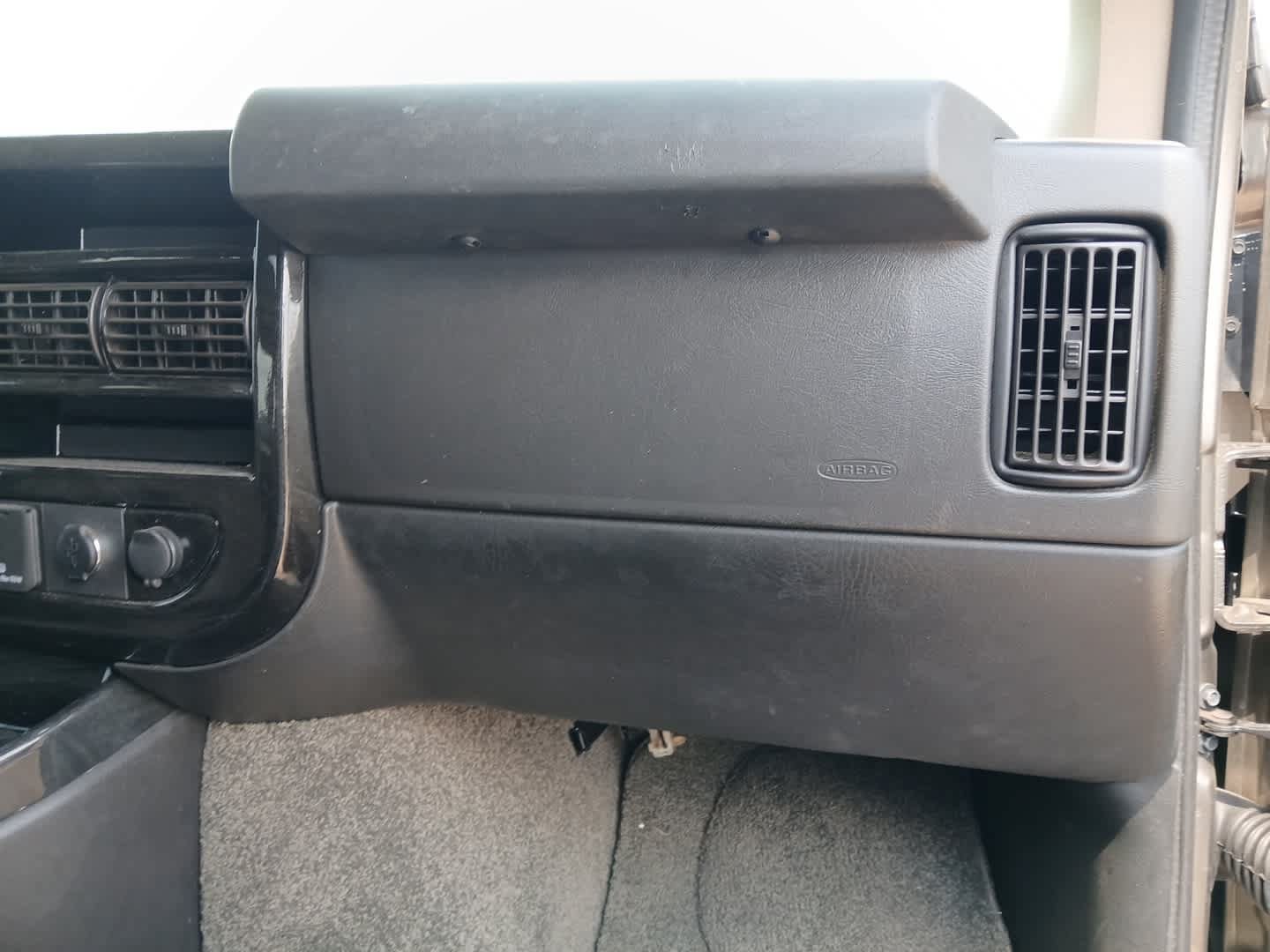 Used 2021 Chevrolet Express 2500 w/ Enhanced Convenience Package RWD image 54