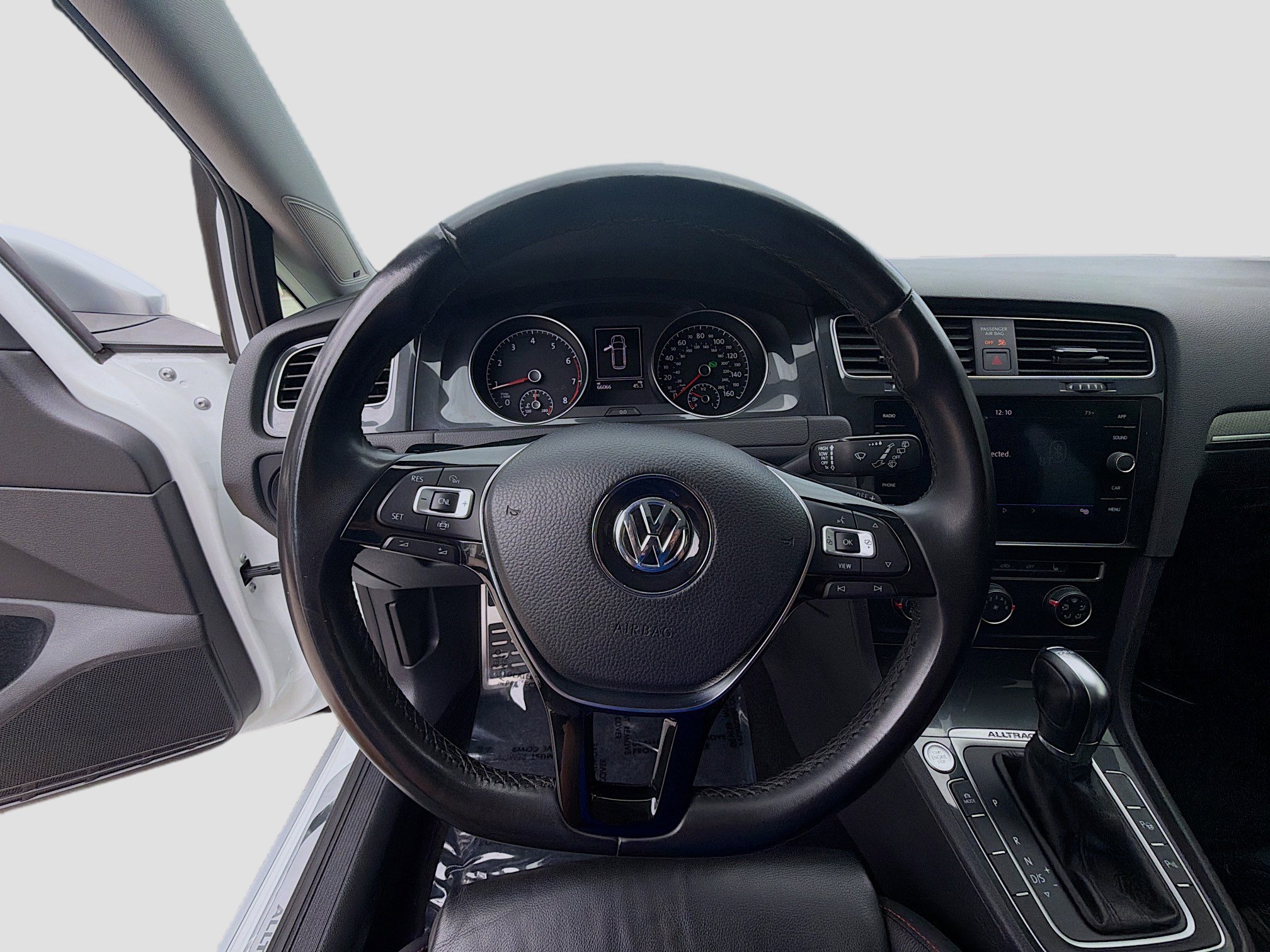 Used 2019 Volkswagen Golf Alltrack SE image 10