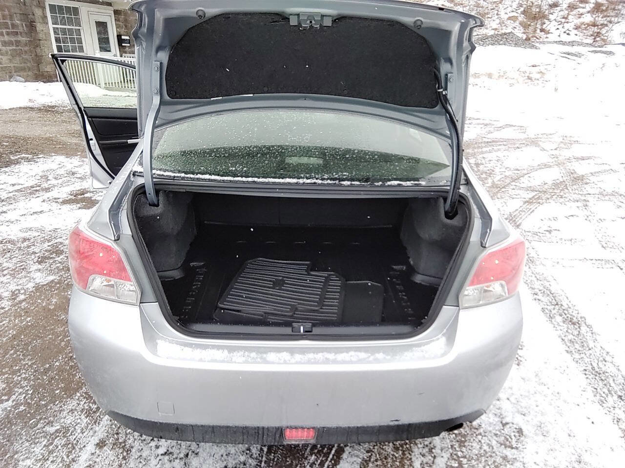 Used 2016 Subaru Impreza 2.0i image 12