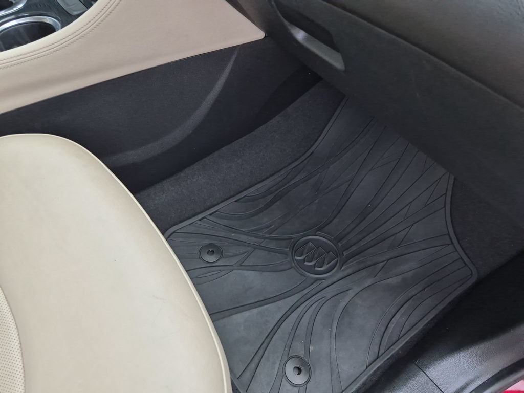 Used 2017 Buick Envision Essence FWD image 40