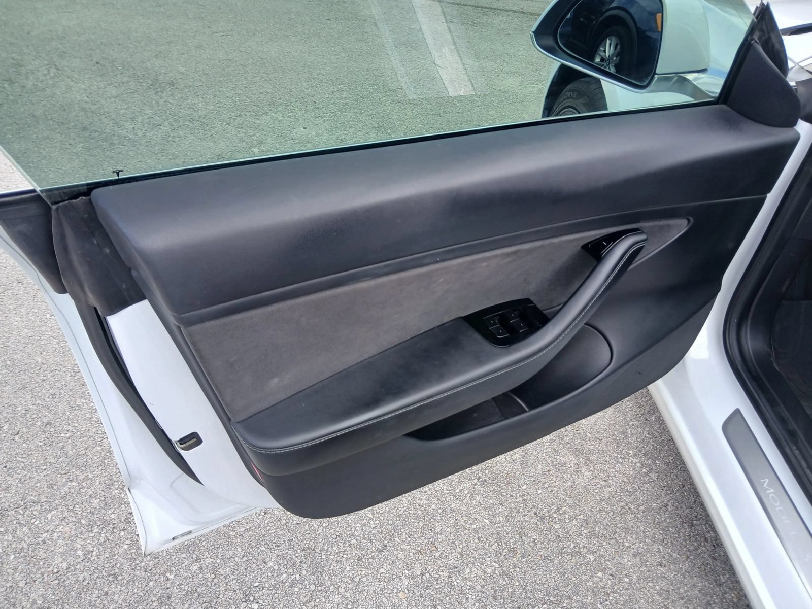 Used 2019 Tesla Model 3 Standard Range Plus RWD image 10
