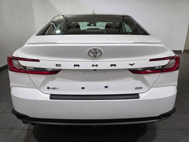 Used 2025 Toyota Camry SE FWD image 5